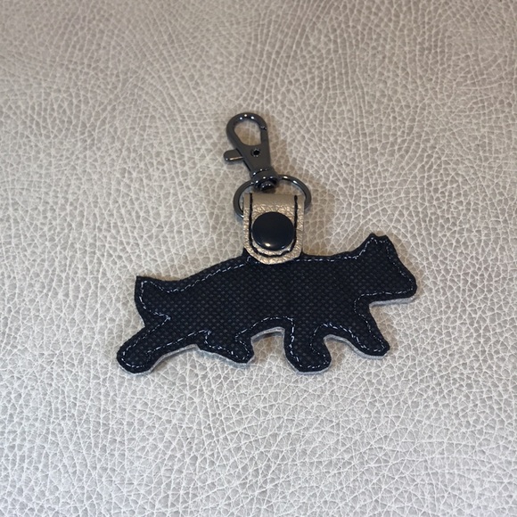 Click and Go German Shepherd Fob - Picture 2 of 2